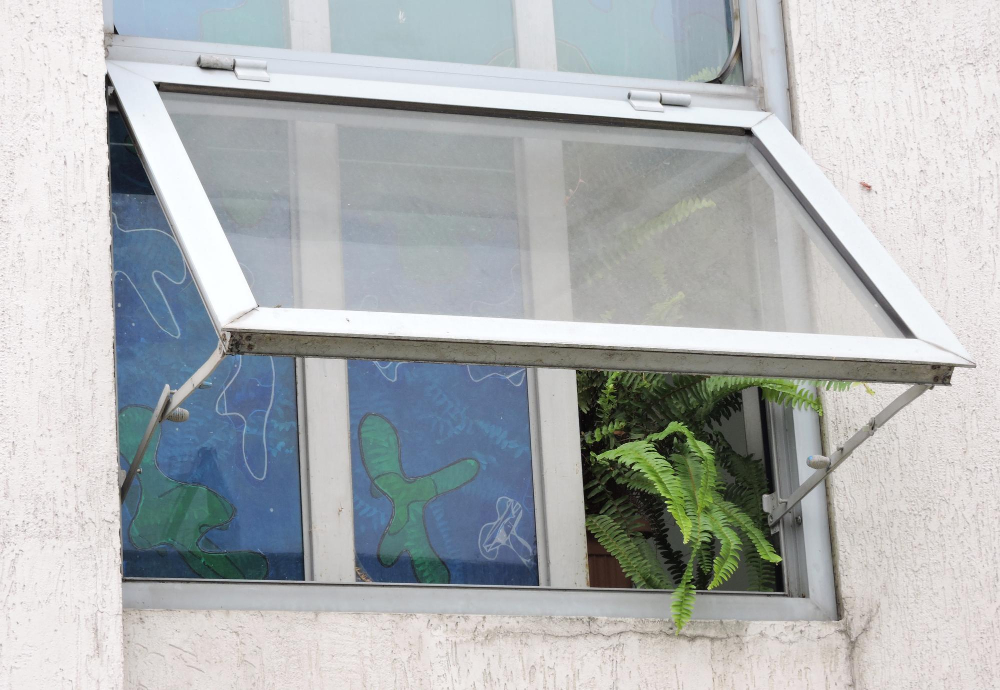 awning window​