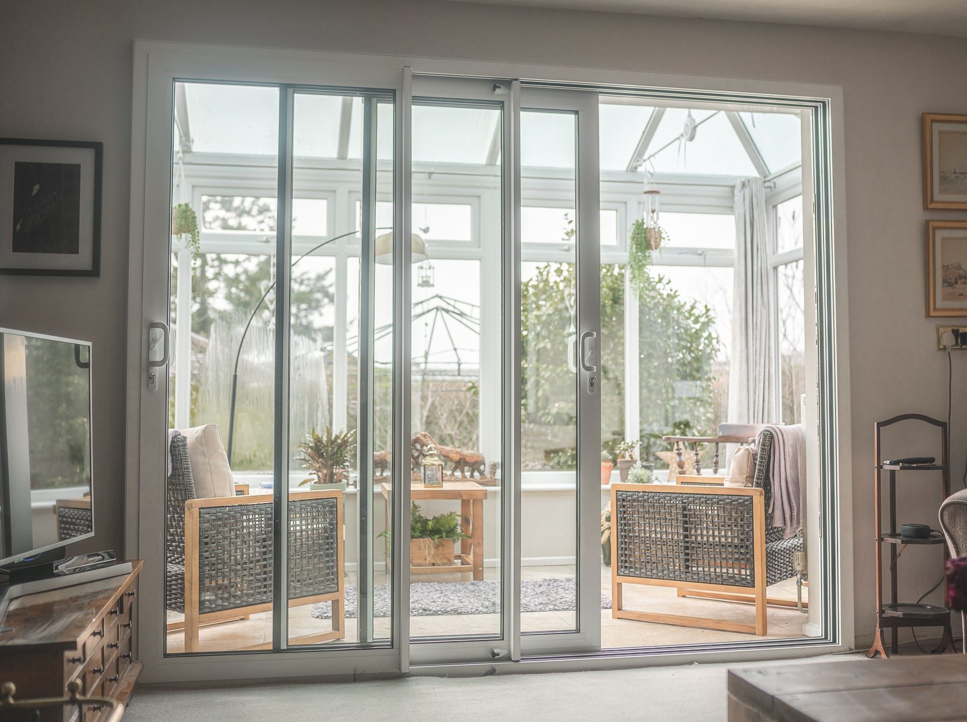 External aluminium sliding doors​